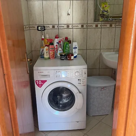 Rokes Cozy Corner Голем
